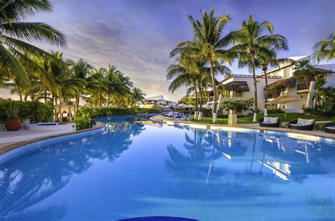 Prices change based on dates and room type, so enter your requirements in the form above to see the best deals currently available. . Desire riviera maya pearl resort